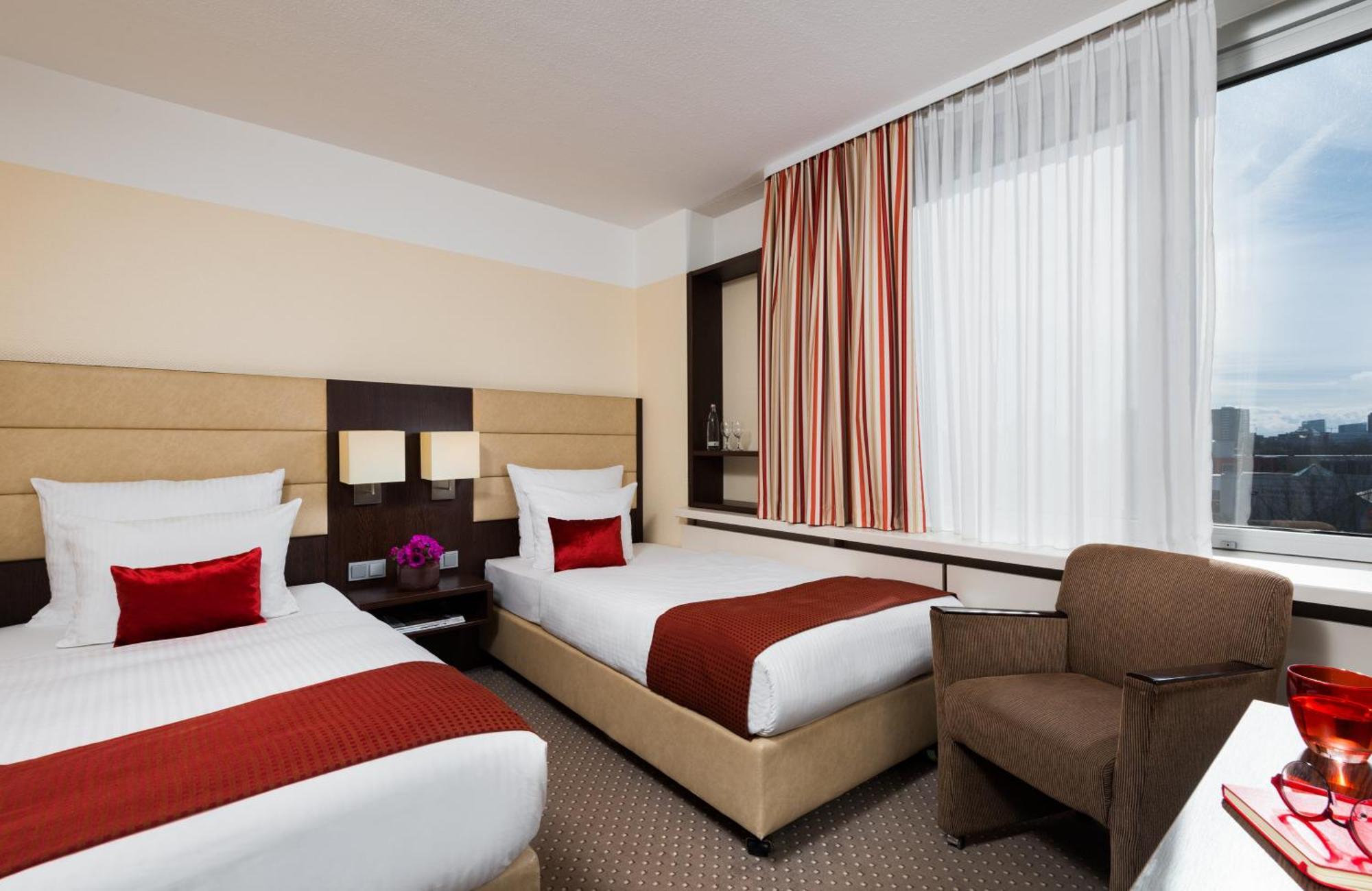 Leonardo Arabellapark Hotel München