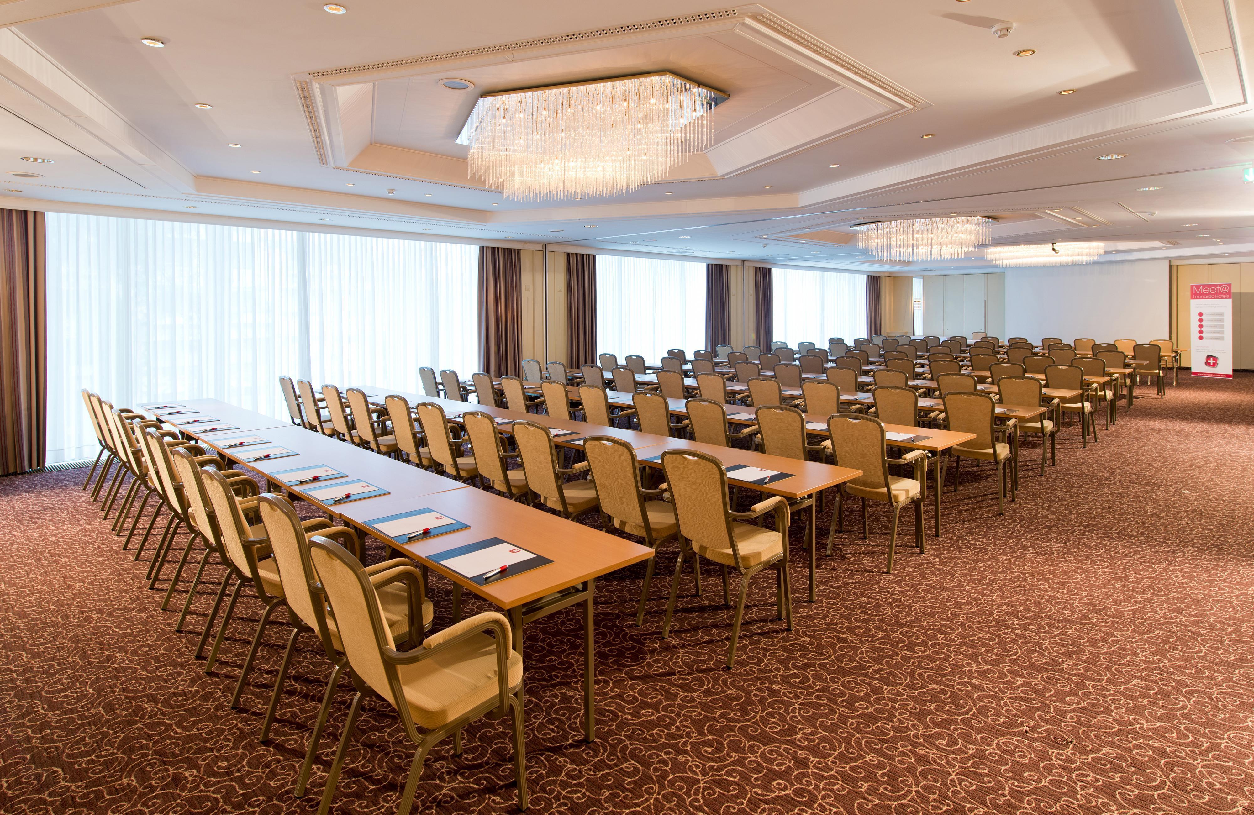 Hotel Leonardo Arabellapark 4*